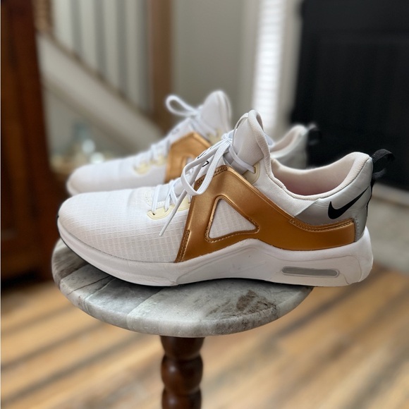 NIKE sneakers - Picture 2 of 6